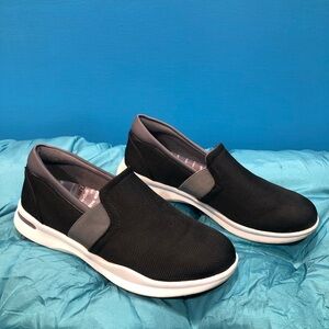 Softwalk Grey’s Anatomy women’s 7 black slip resistant anti-fatigue shoes